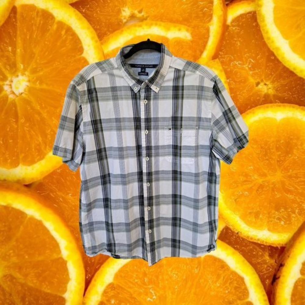 TOMMY Hilfiger Classic Fit Plaid Button Down Shirt Size L